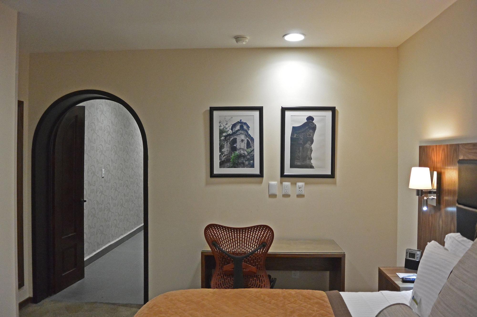 ホテル Wyndham Garden Mexico Reforma エクステリア 写真