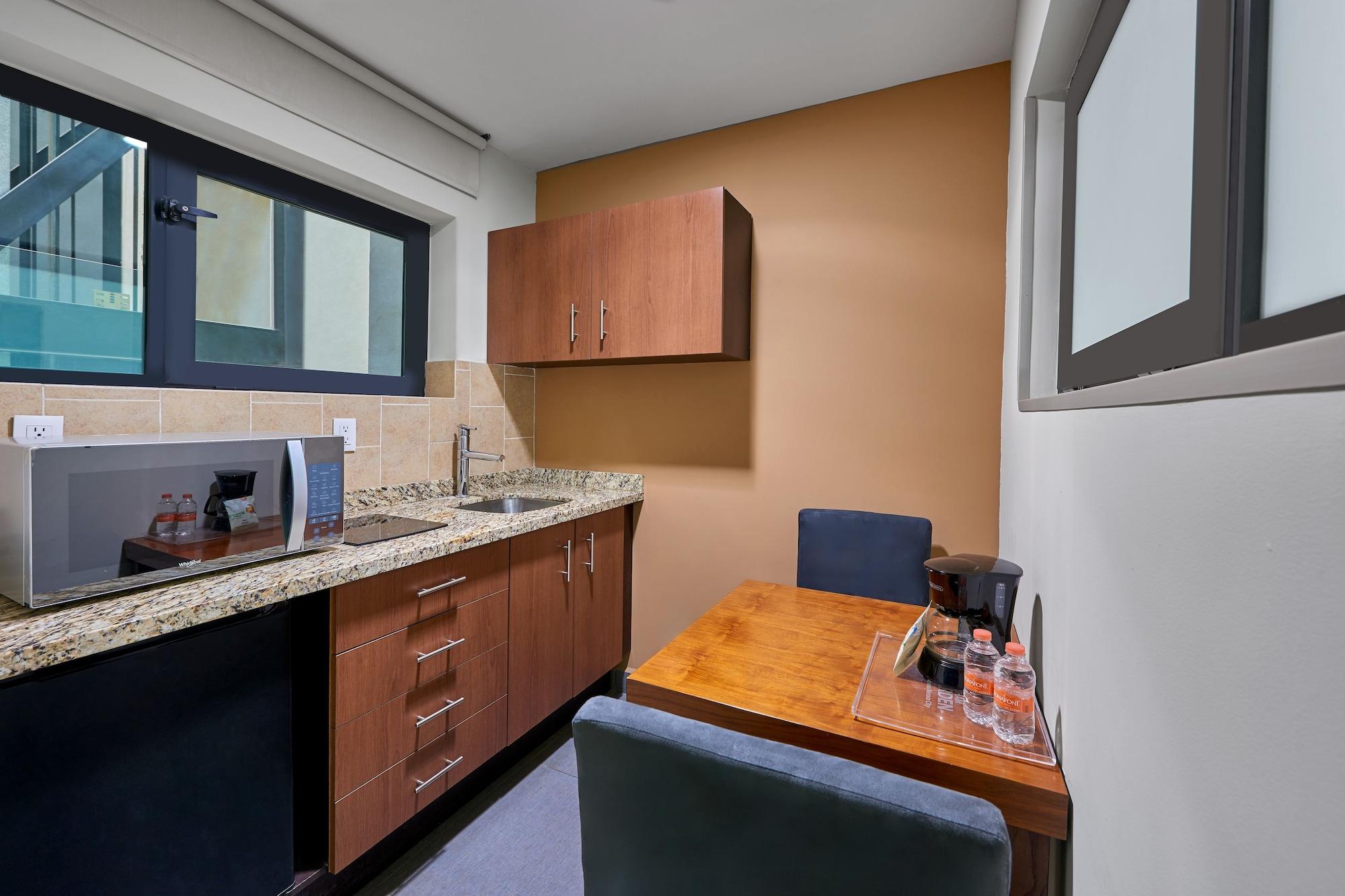 ホテル Wyndham Garden Mexico Reforma エクステリア 写真