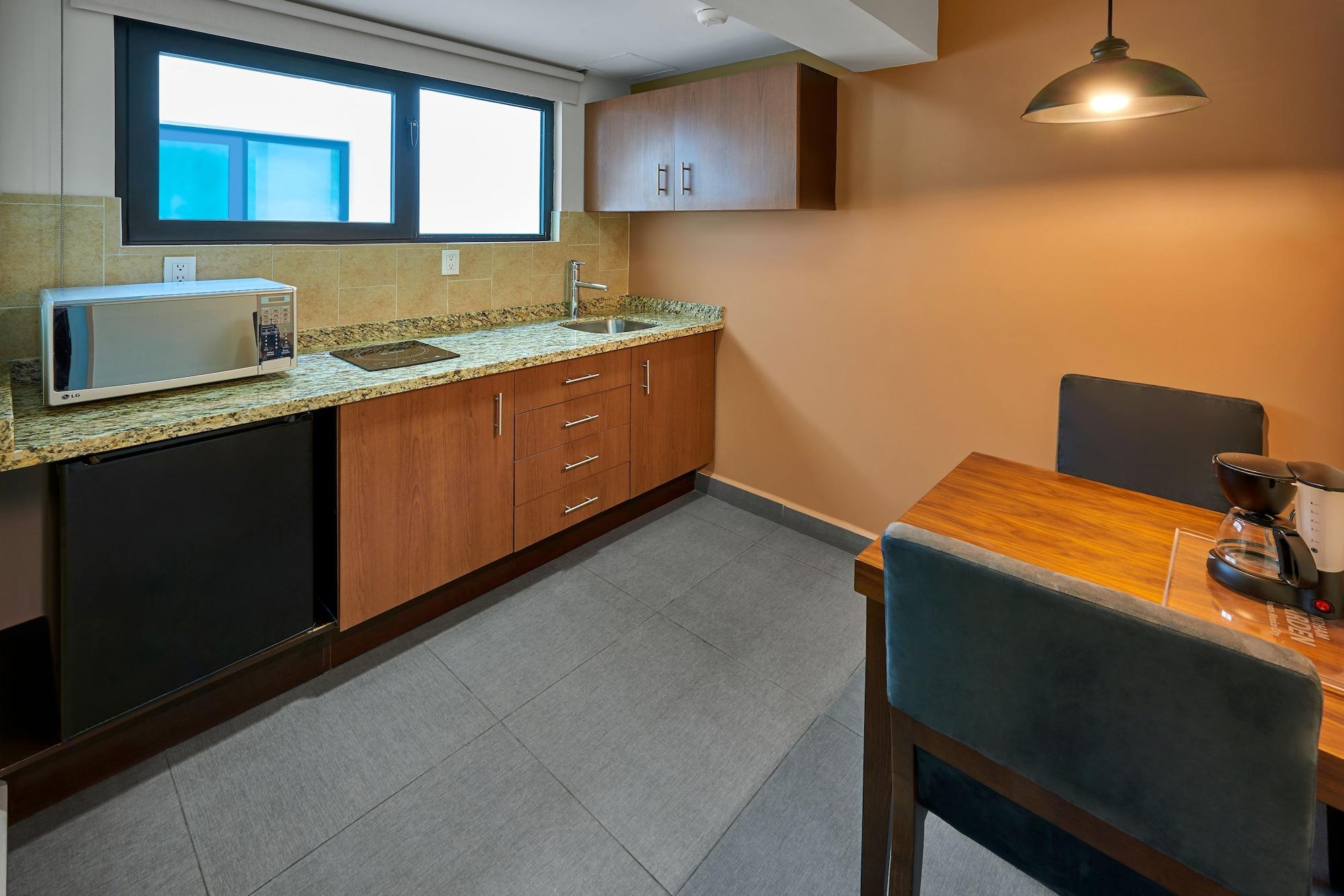 ホテル Wyndham Garden Mexico Reforma エクステリア 写真