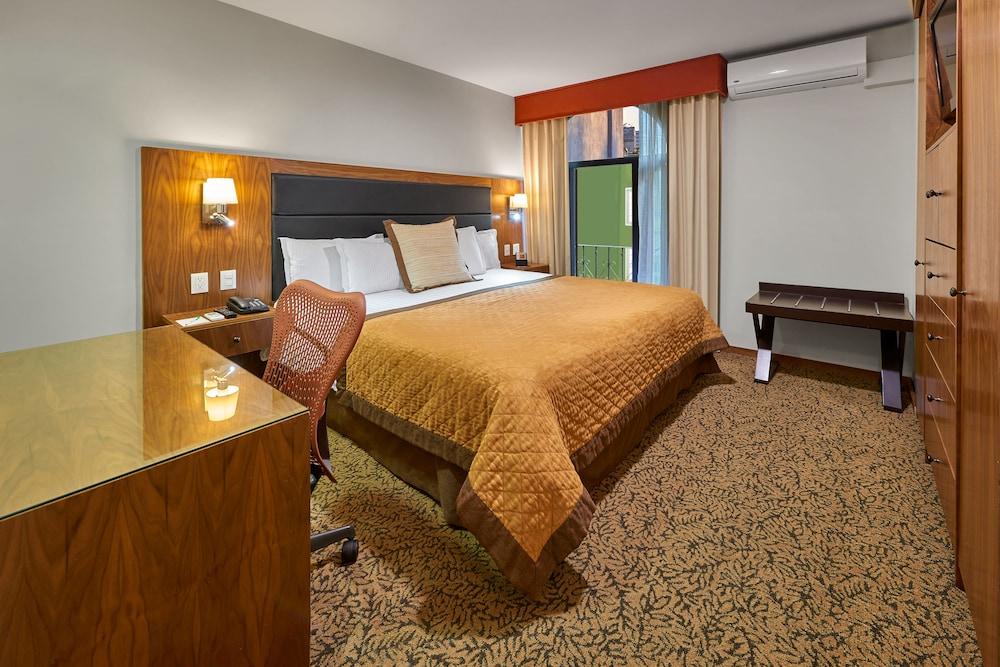 ホテル Wyndham Garden Mexico Reforma エクステリア 写真