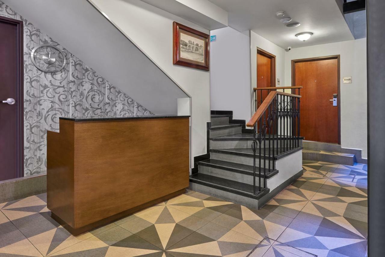 ホテル Wyndham Garden Mexico Reforma エクステリア 写真